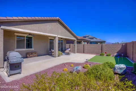 Exterior - 11976 Ryscott Cir, Vail, AZ 85641 photo 3 of 4