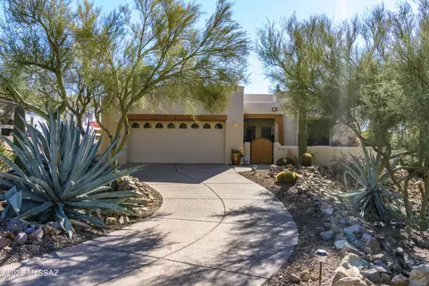1981 S Doubletree Ln, Tucson, AZ 85713