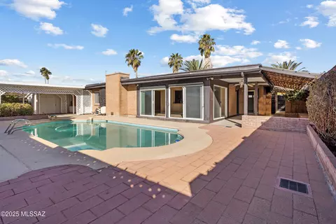 Exterior - 8930 E Arbor St, Tucson, AZ 85730 photo 9 of 9