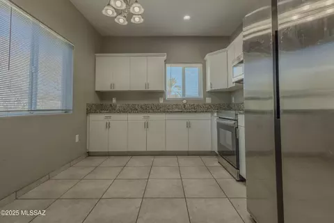 Kitchen - 55 E Mohave Rd, Tucson, AZ 85705 photo 1 of 2