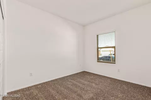 Bedroom - 9816 E Gray Hawk Dr, Tucson, AZ 85730 photo 6 of 6
