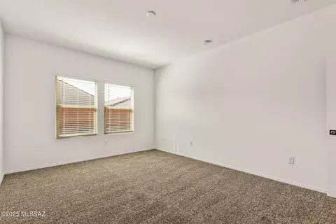 Bedroom - 9816 E Gray Hawk Dr, Tucson, AZ 85730 photo 3 of 6