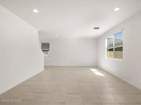 6741 W Cold Stream Ct, Tucson, AZ 85757