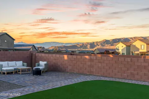 8134 S Soltero Mine Dr, Tucson, AZ 85747
