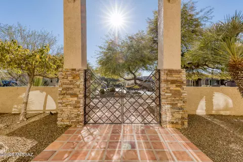 Exterior - 7241 E Desert Moon Loop, Tucson, AZ 85750 photo 2 of 8