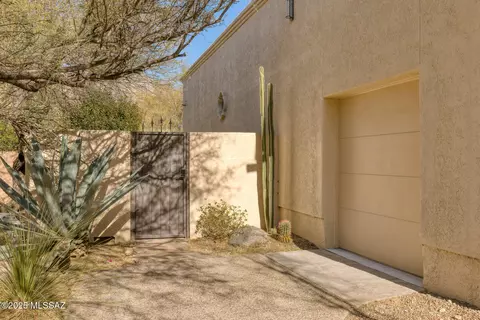 Exterior - 7241 E Desert Moon Loop, Tucson, AZ 85750 photo 3 of 8
