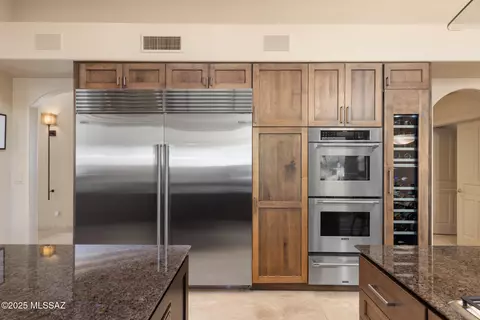 Kitchen - 7241 E Desert Moon Loop, Tucson, AZ 85750 photo 3 of 5