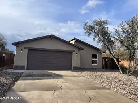 4771 N Woodside Dr, Tucson, AZ 85705