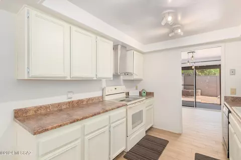 Kitchen - 6 E Madrid Dr, Tucson, AZ 85704 photo 1 of 4
