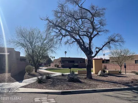 Exterior - 8905 E Wright School Loop, Tucson, AZ 85715 photo 3 of 7