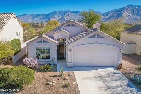 11744 N Labyrinth Dr, Oro Valley, AZ 85737
