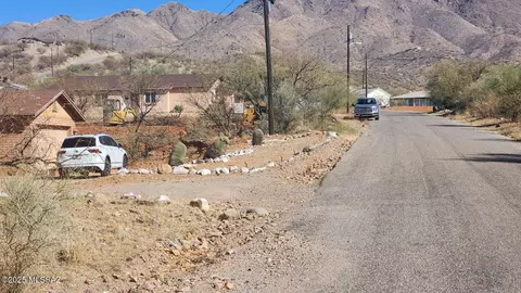 1564 Pinguinos Ct #8, Rio Rico, AZ 85648