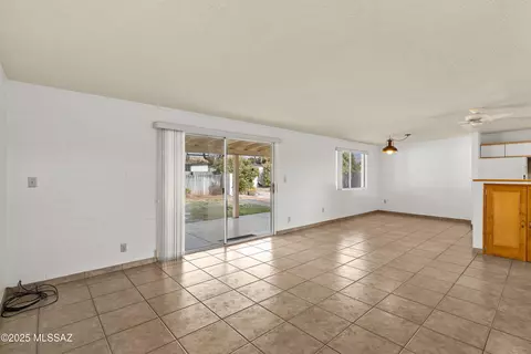 Living - 7721 E Cloud Rd, Tucson, AZ 85750 photo 3 of 3