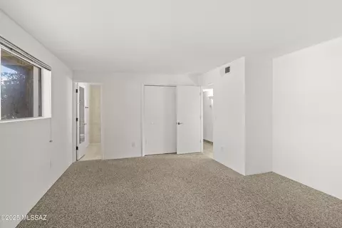 Bedroom - 7721 E Cloud Rd, Tucson, AZ 85750 photo 2 of 4