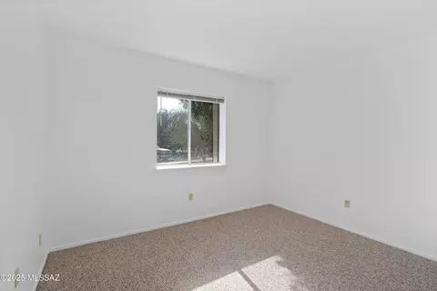 Bedroom - 7721 E Cloud Rd, Tucson, AZ 85750 photo 4 of 4