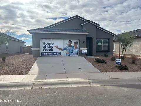 12466 W Barnett Farms Dr, Marana, AZ 85653