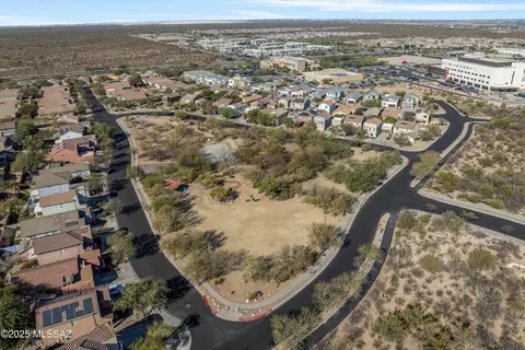 View/Area - 10413 E Painted Turtle Ln, Tucson, AZ 85747 photo 7 of 9