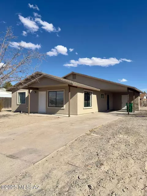 208 S Ironwood Ln, Willcox, AZ 85643