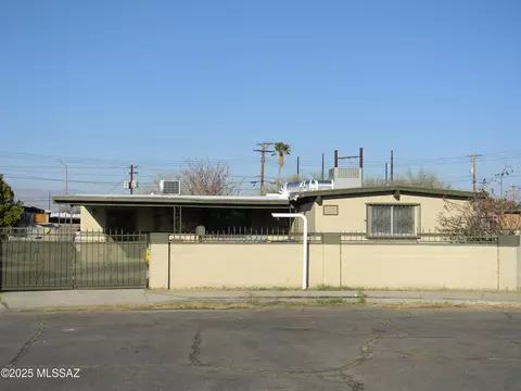 748 W Dakota Dr, Tucson, AZ 85706