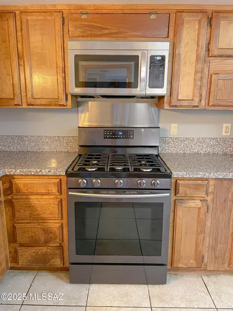 4951 E North Regency Cir, Tucson, AZ 85711 photo 13
