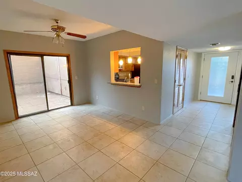 4951 E North Regency Cir, Tucson, AZ 85711 photo 7