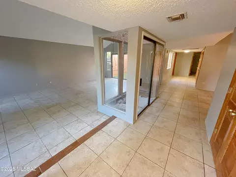 4951 E North Regency Cir, Tucson, AZ 85711 photo 6