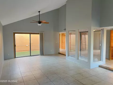 4951 E North Regency Cir, Tucson, AZ 85711 photo 3