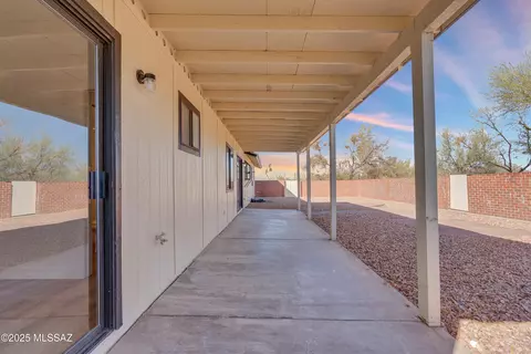 Exterior - 980 N Solar Dr, Vail, AZ 85641 photo 2 of 5