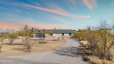 Exterior - 980 N Solar Dr, Vail, AZ 85641 photo 1 of 5