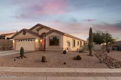 5541 W Painted Cliff Dr, Marana, AZ 85658