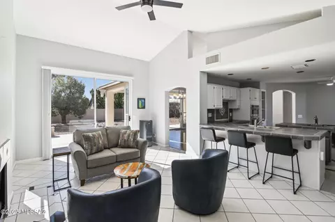 64597 E Sugar Ln, Tucson, AZ 85739