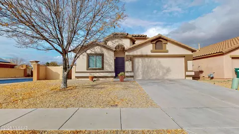 84 W Calle Patio Lindo, Sahuarita, AZ 85629