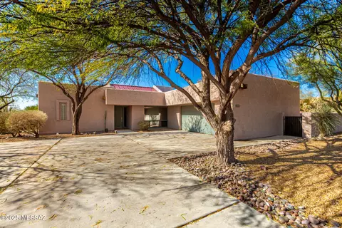 11665 N Via De La Verbenita, Tucson, AZ 85737