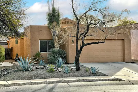 1885 W River Otter Dr, Tucson, AZ 85704