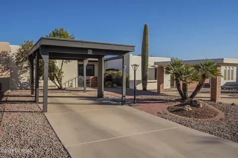 80 W Calle Del Chancero, Green Valley, AZ 85614
