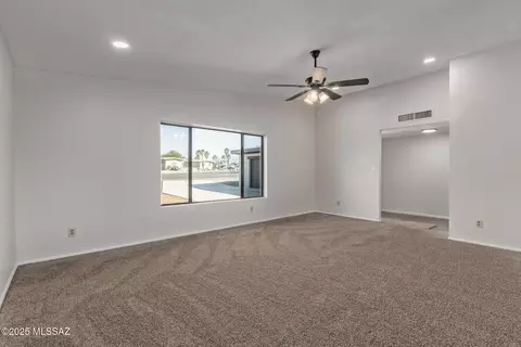 Living - 662 E Macon Dr, Vail, AZ 85641 photo 3 of 6