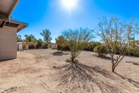 Exterior - 662 E Macon Dr, Vail, AZ 85641 photo 3 of 6