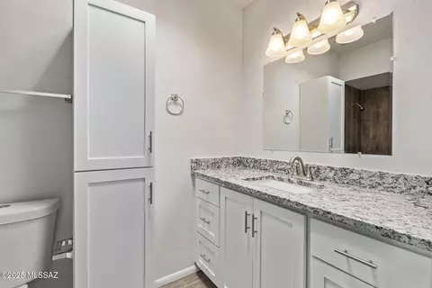 Bath - 662 E Macon Dr, Vail, AZ 85641 photo 2 of 2