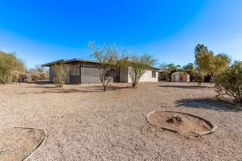 Exterior - 662 E Macon Dr, Vail, AZ 85641 photo 4 of 6