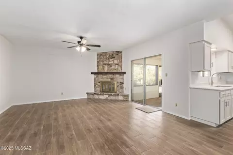 Living - 662 E Macon Dr, Vail, AZ 85641 photo 5 of 6
