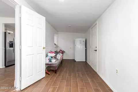 Entry Way - 7602 E 45th St, Tucson, AZ 85730 photo 2 of 2