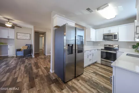 5051 E Cooper St, Tucson, AZ 85711