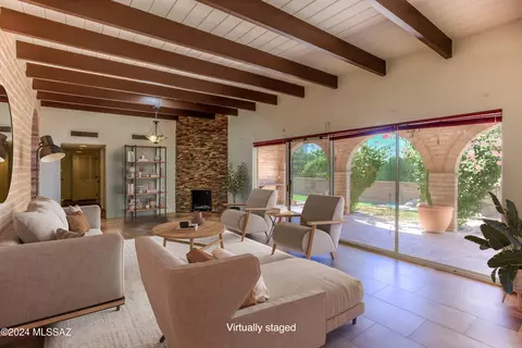 4736 E Cherry Hills Dr, Tucson, AZ 85718