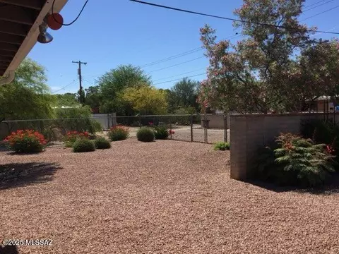 Exterior - 5512 E Towner St, Tucson, AZ 85712 photo 6 of 6