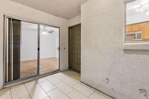 Exterior - 600 E River Rd #M, Tucson, AZ 85704 photo 4 of 7