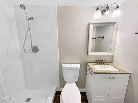 Bath - 8952 E 39th St, Tucson, AZ 85730 photo 1 of 3
