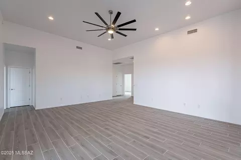 1108 N Range Rider Pl, Vail, AZ 85641 photo 6