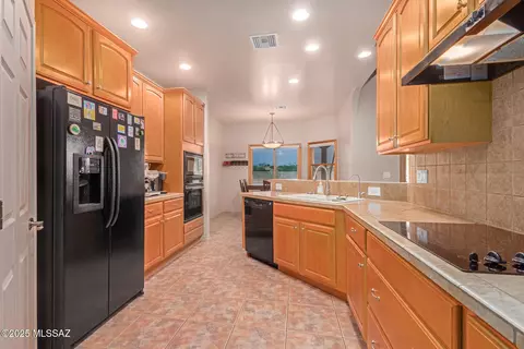 301 N Westview Dr, Vail, AZ 85641 photo 13