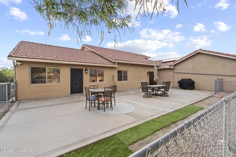 Exterior - 3680 E Tapia Dr, Vail, AZ 85641 photo 2 of 6