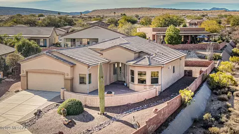 525 N Dossi Pl, Green Valley, AZ 85614
